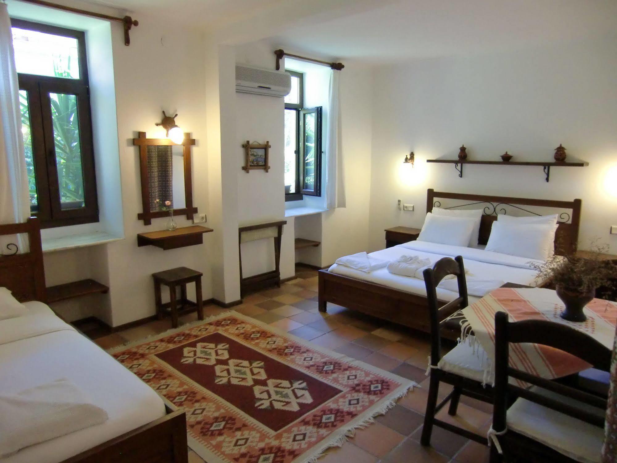 Hotel Happy Caretta Dalyan Exteriör bild